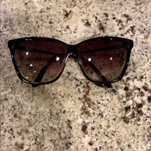 Oscar De La Renta sunglasses